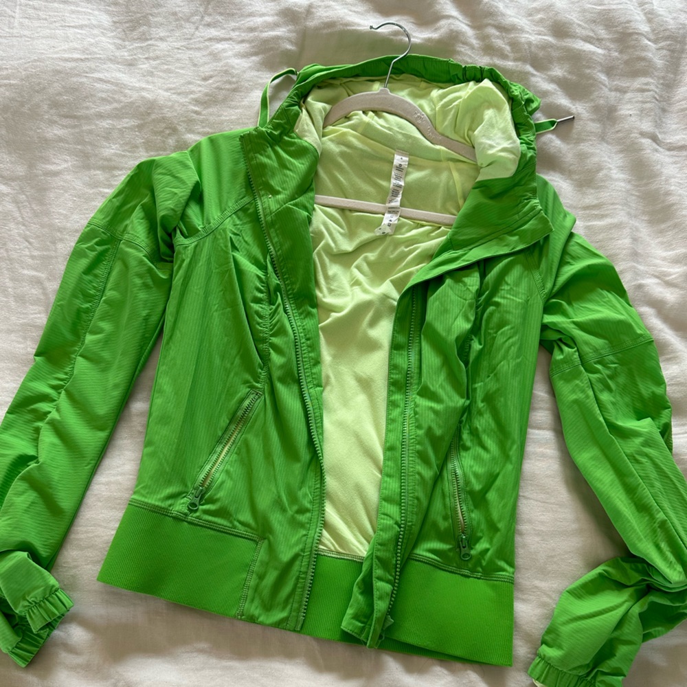 Lulu lemon, size 4, green jacket